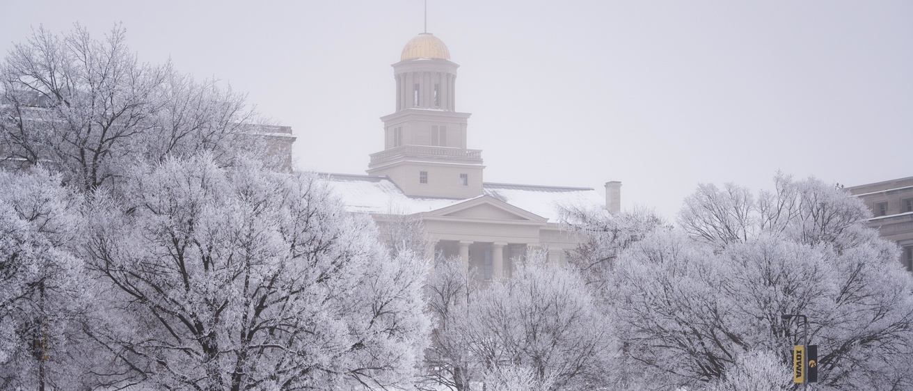 Snow on old capitol building